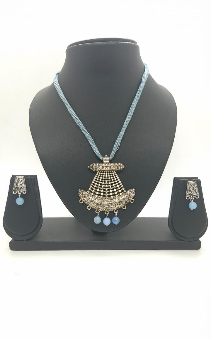 Dori pendant